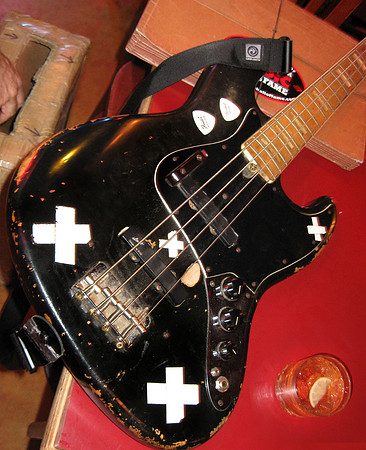DonDixonGuitar_1749