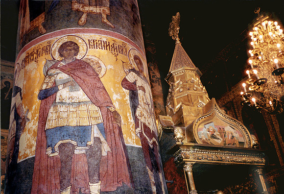 PaintedColumn_Kremlin Cathedral, Moscow
